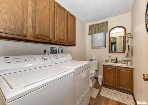 Tiny photo for 2705 36TH Street, Rock Island, IL 61201 (MLS # QC4269530)