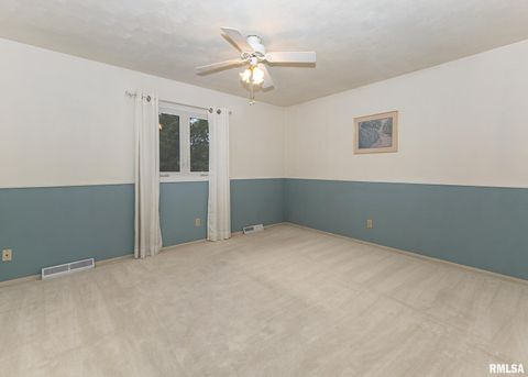 Tiny photo for 2705 36TH Street, Rock Island, IL 61201 (MLS # QC4269530)