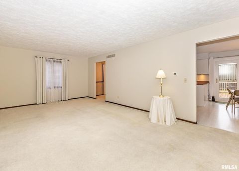 Tiny photo for 2705 36TH Street, Rock Island, IL 61201 (MLS # QC4269530)