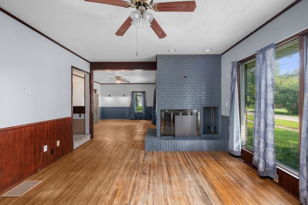 204 NE 7th Street