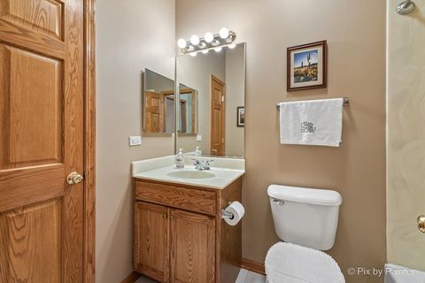 Tiny photo for 4051 Willow View Drive, Lake In The Hills, IL 60156 (MLS # 12516461)