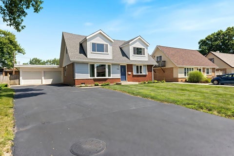 Tiny photo for 5446 Highland Court, Crestwood, IL 60418 (MLS # 12674412)