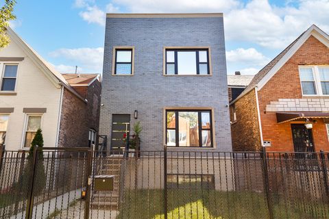 Photo of 943 N Central Park Avenue, Chicago, IL 60651 (MLS # 12521263)