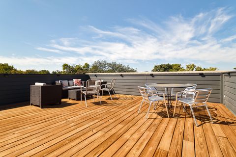 Tiny photo for 943 N Central Park Avenue, Chicago, IL 60651 (MLS # 12521263)