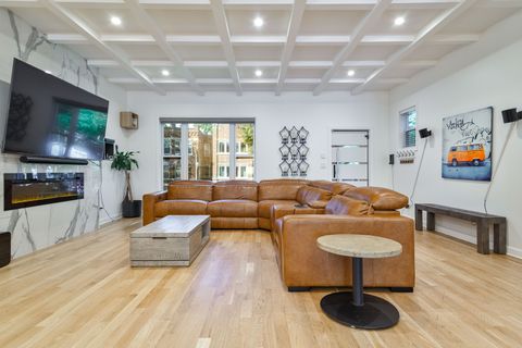 Tiny photo for 943 N Central Park Avenue, Chicago, IL 60651 (MLS # 12521263)