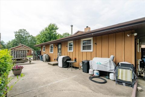 Tiny photo for 1222 S Mason Street, Bloomington, IL 61701 (MLS # 12688200)