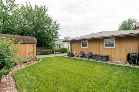 Tiny photo for 1222 S Mason Street, Bloomington, IL 61701 (MLS # 12688200)