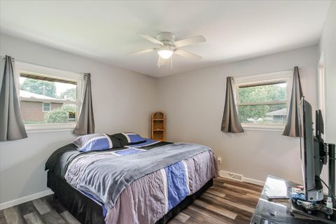 Tiny photo for 1222 S Mason Street, Bloomington, IL 61701 (MLS # 12688200)