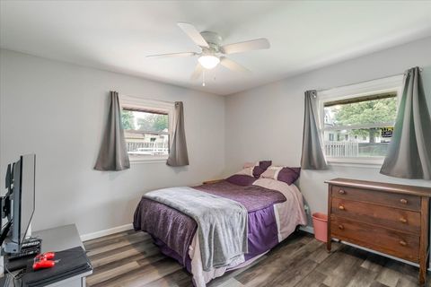 Tiny photo for 1222 S Mason Street, Bloomington, IL 61701 (MLS # 12688200)