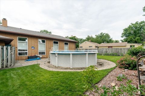 Tiny photo for 1222 S Mason Street, Bloomington, IL 61701 (MLS # 12688200)
