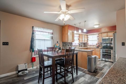 Tiny photo for 1222 S Mason Street, Bloomington, IL 61701 (MLS # 12688200)