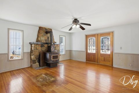 Tiny photo for 21870 W Lake Avenue, Round Lake, IL 60073 (MLS # 12567894)