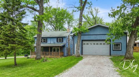 Tiny photo for 21870 W Lake Avenue, Round Lake, IL 60073 (MLS # 12567894)