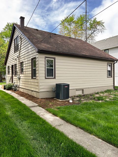 Tiny photo for 384 N Grand Avenue, Bradley, IL 60915 (MLS # 12458957)