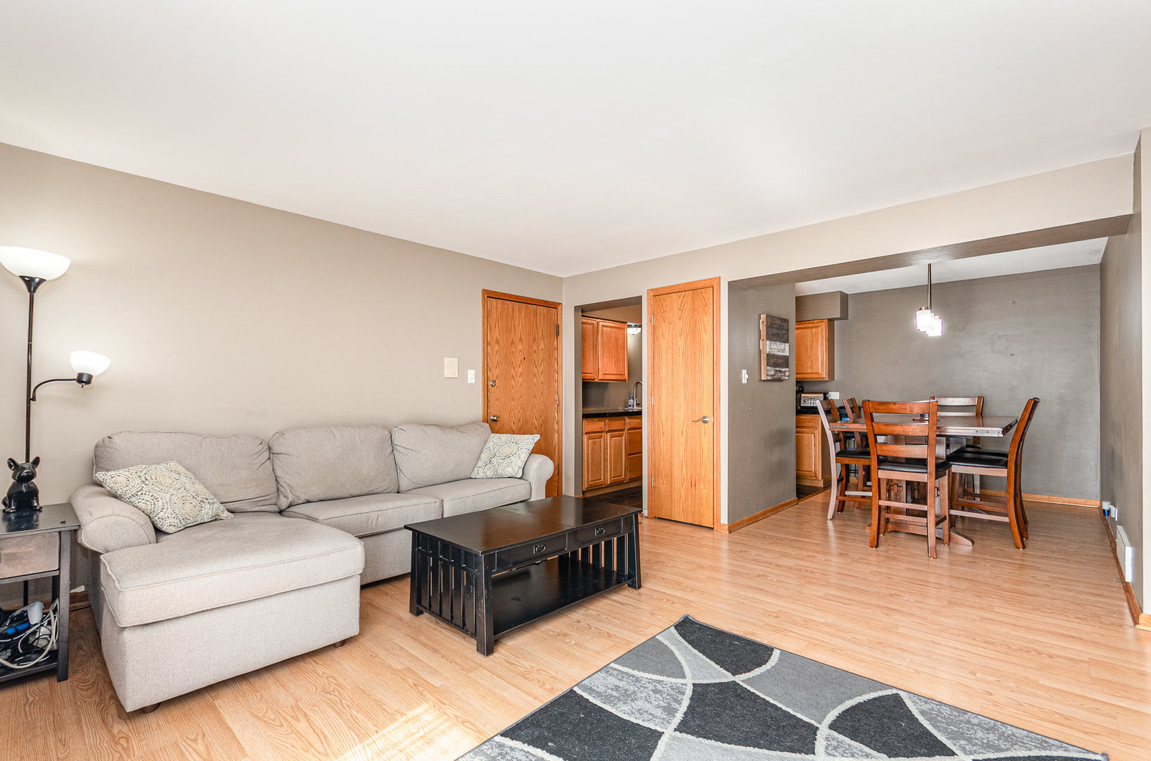 4827 W 109th Street 203