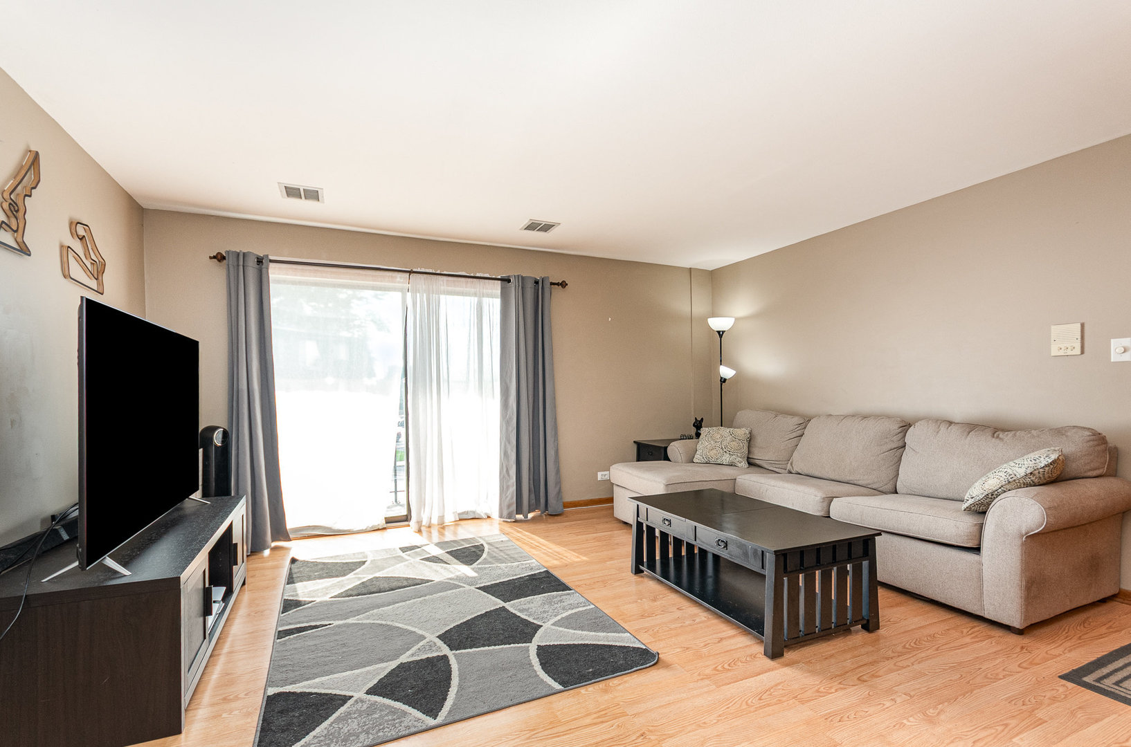 4827 W 109th Street 203