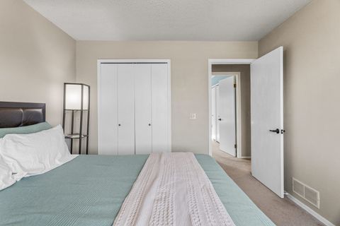 Tiny photo for 2918 Sierra Drive #2918, Champaign, IL 61822 (MLS # 12608378)