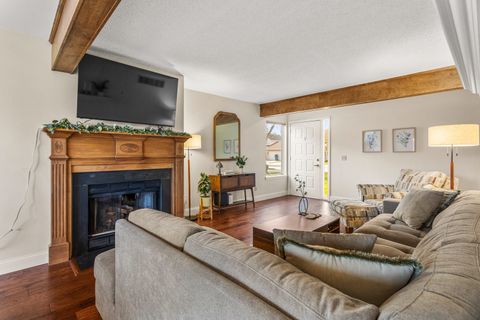 Tiny photo for 2918 Sierra Drive #2918, Champaign, IL 61822 (MLS # 12608378)