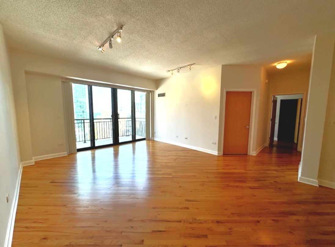 41 E 8th Street 1702