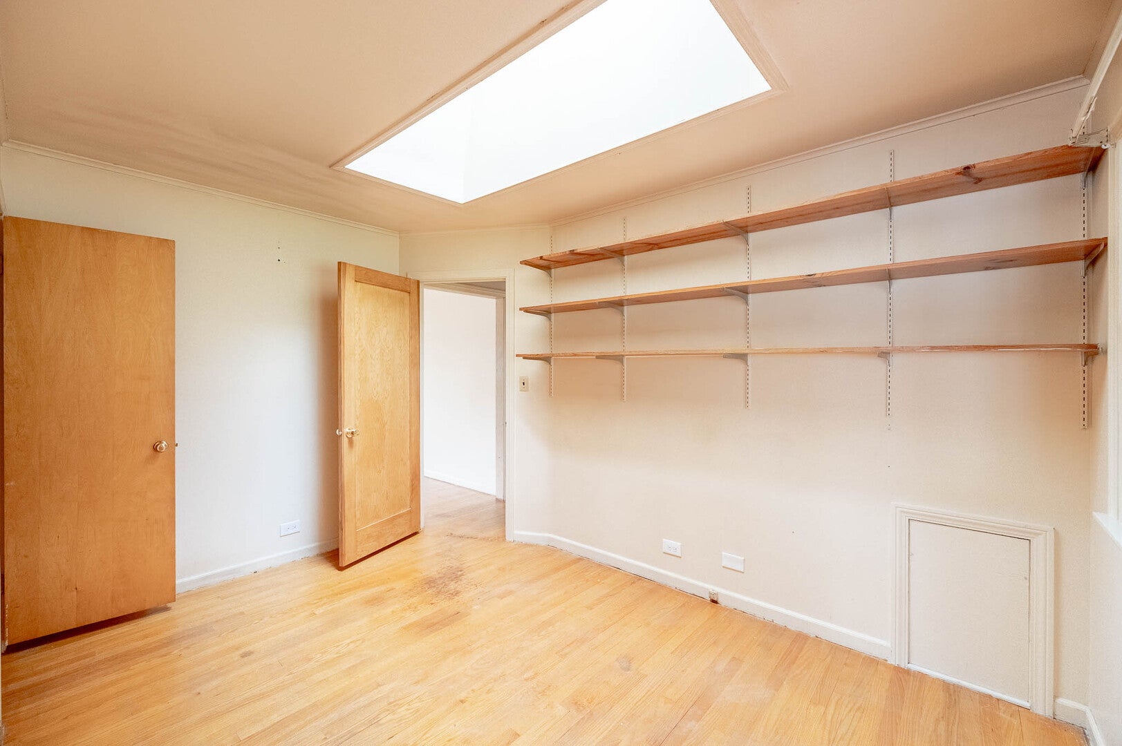 104 N Warrington Road