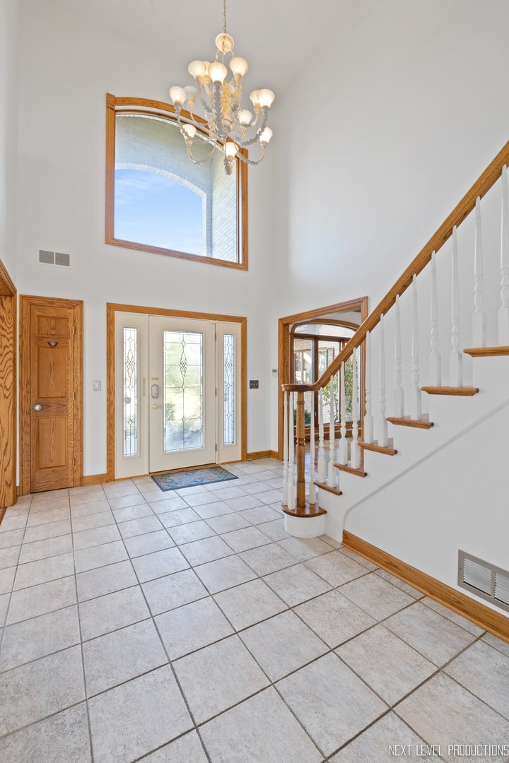 3806 DILLON Court