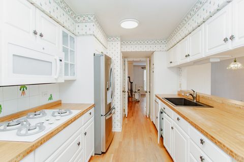 Tiny photo for 1410 Pebblecreek Drive, Glenview, IL 60025 (MLS # 12576457)