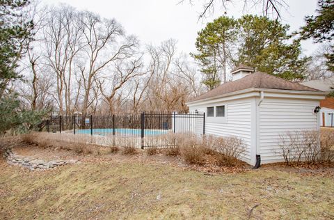 Tiny photo for 1410 Pebblecreek Drive, Glenview, IL 60025 (MLS # 12576457)
