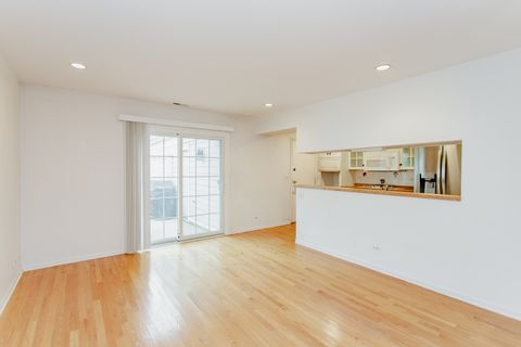 Tiny photo for 1410 Pebblecreek Drive, Glenview, IL 60025 (MLS # 12576457)