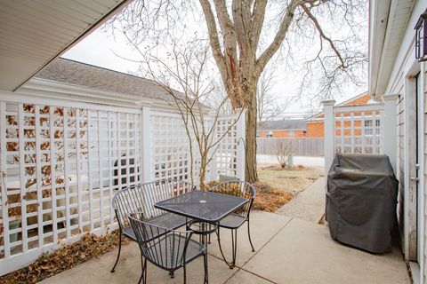 Tiny photo for 1410 Pebblecreek Drive, Glenview, IL 60025 (MLS # 12576457)