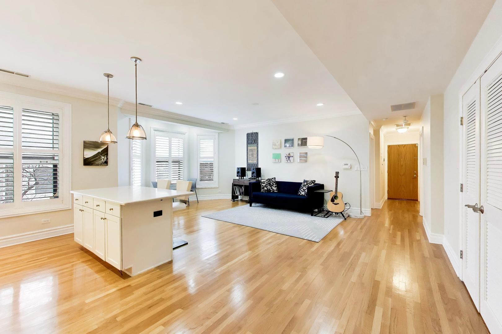 1701 N Crilly Court 2E