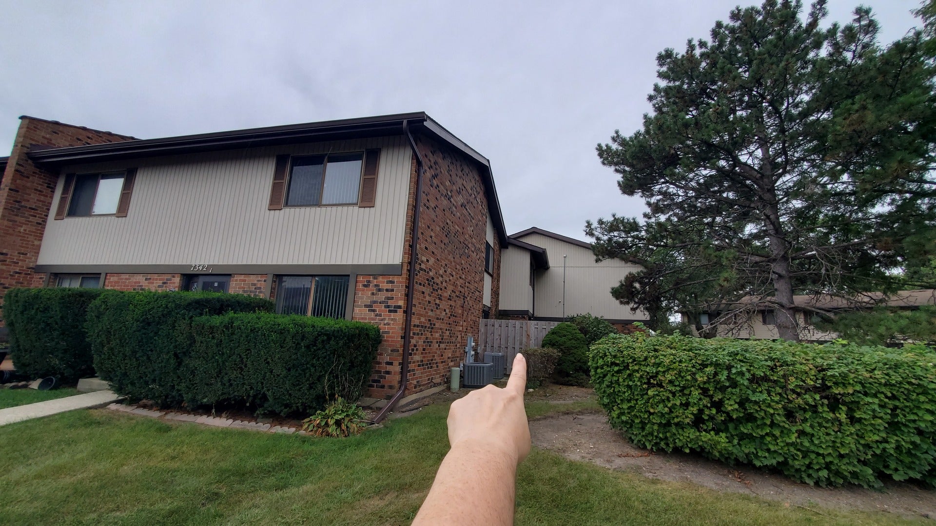 7342 Winthrop Way 8
