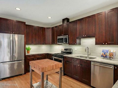 Tiny photo for 105 HOME Avenue, Oak Park, IL 60302 (MLS # 12551793)