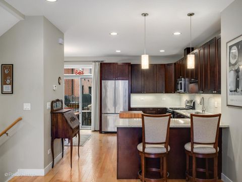 Tiny photo for 105 HOME Avenue, Oak Park, IL 60302 (MLS # 12551793)