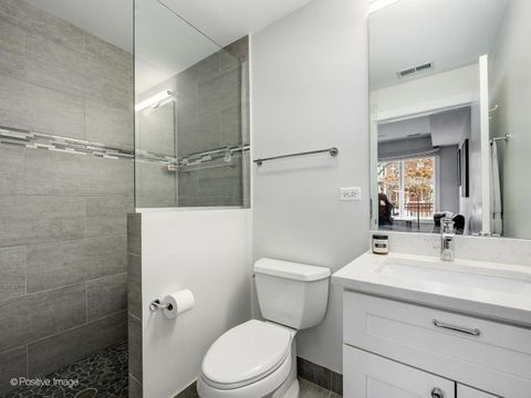 Tiny photo for 105 HOME Avenue, Oak Park, IL 60302 (MLS # 12551793)