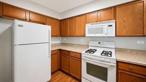 Tiny photo for 637 Lincoln Station Drive, Oswego, IL 60543 (MLS # 12721801)
