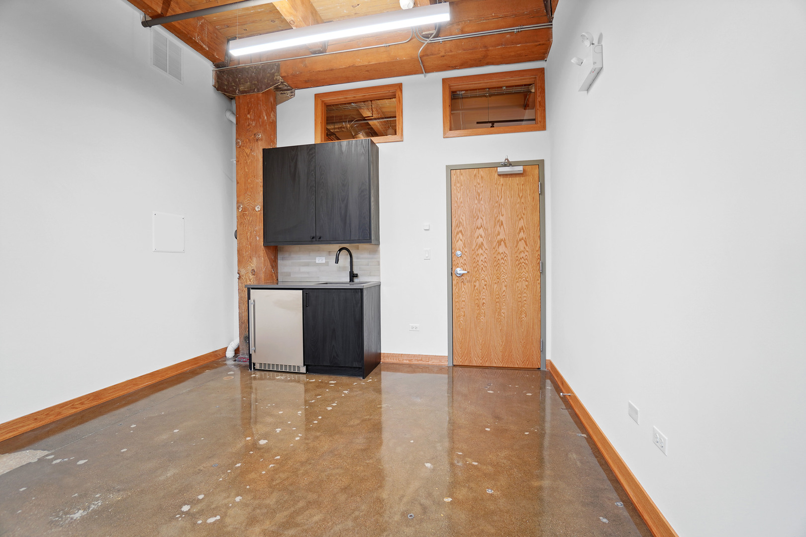 1806 W Cuyler Avenue 102