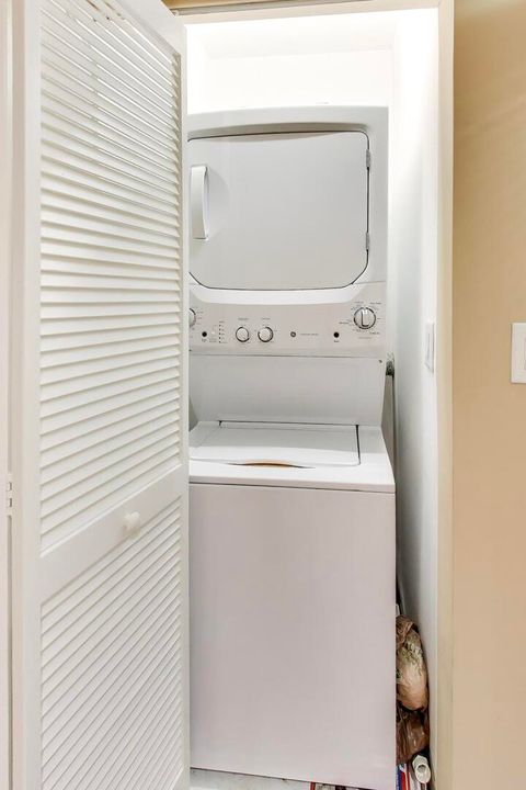 Tiny photo for 1650 Riverwoods Drive #706, Melrose Park, IL 60160 (MLS # 12564678)