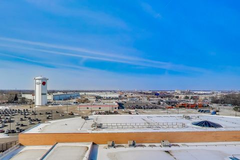 Tiny photo for 1650 Riverwoods Drive #706, Melrose Park, IL 60160 (MLS # 12564678)