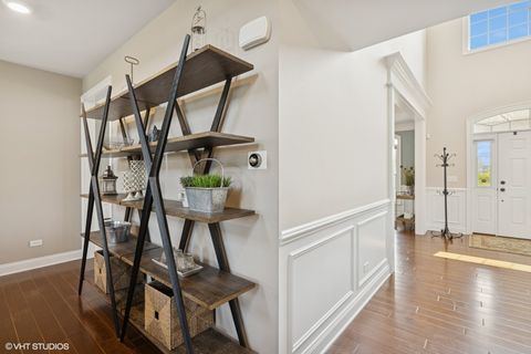 Tiny photo for 28 Shenandoah Circle, South Barrington, IL 60010 (MLS # 12489030)