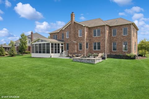 Tiny photo for 28 Shenandoah Circle, South Barrington, IL 60010 (MLS # 12489030)