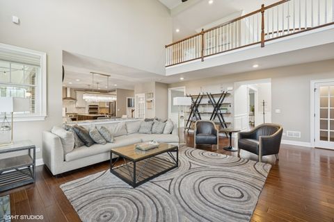 Tiny photo for 28 Shenandoah Circle, South Barrington, IL 60010 (MLS # 12489030)