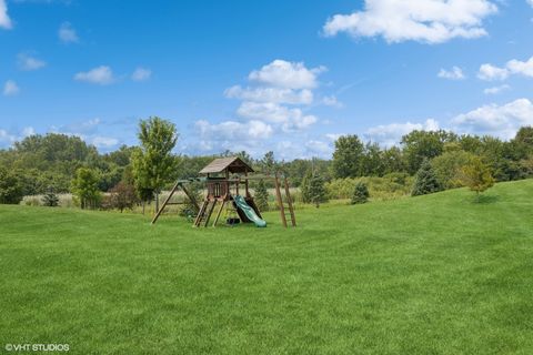 Tiny photo for 28 Shenandoah Circle, South Barrington, IL 60010 (MLS # 12489030)
