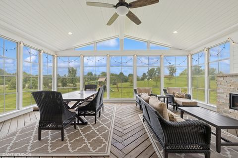 Tiny photo for 28 Shenandoah Circle, South Barrington, IL 60010 (MLS # 12489030)