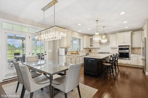 Tiny photo for 28 Shenandoah Circle, South Barrington, IL 60010 (MLS # 12489030)