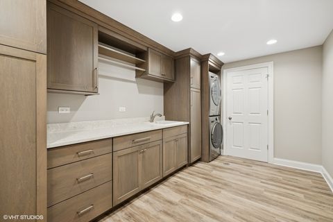 Tiny photo for 28 Shenandoah Circle, South Barrington, IL 60010 (MLS # 12489030)