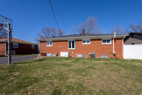 Tiny photo for 3610 30th Avenue, Rock Island, IL 61201 (MLS # 12601915)