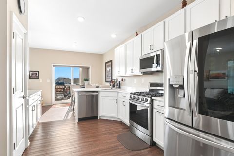 Tiny photo for 1274 Hawk Hollow Drive, Yorkville, IL 60560 (MLS # 12581446)