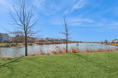 Tiny photo for 1274 Hawk Hollow Drive, Yorkville, IL 60560 (MLS # 12581446)