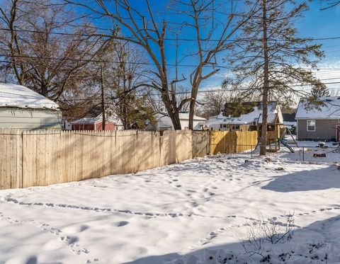 Tiny photo for 2004 Sauber Avenue, Rockford, IL 61103 (MLS # 12558223)