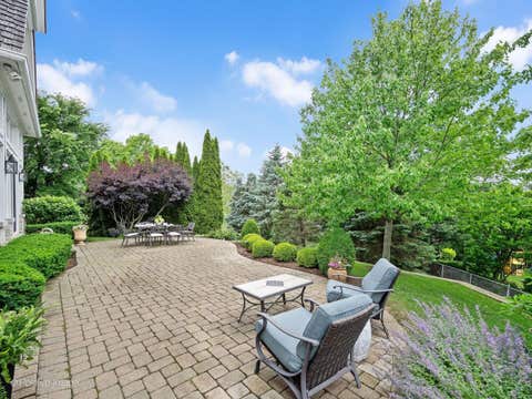 Tiny photo for 431 Woodland Park Court, Hinsdale, IL 60521 (MLS # 12653268)